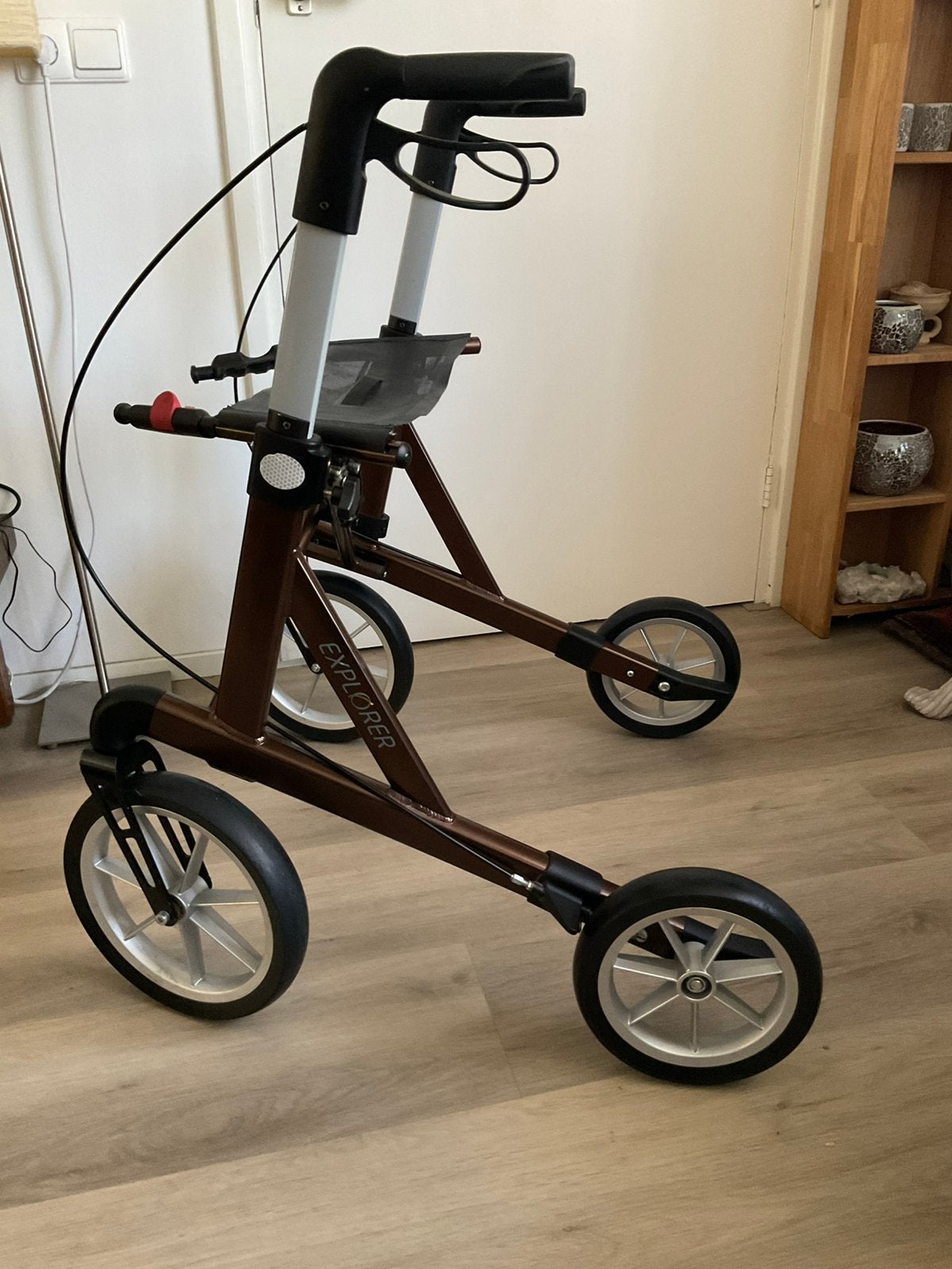 Mooie lichtgewicht rollator L van EXPLORER, Diversen, Ophalen, Lichtgewicht, Zo goed als nieuw