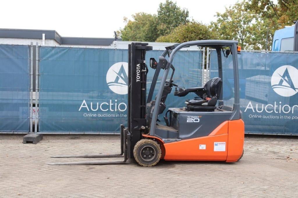 Veiling: Heftrucks en Reachtrucks, Meer dan 4000 kg, Ophalen, Diesel, Heftruck