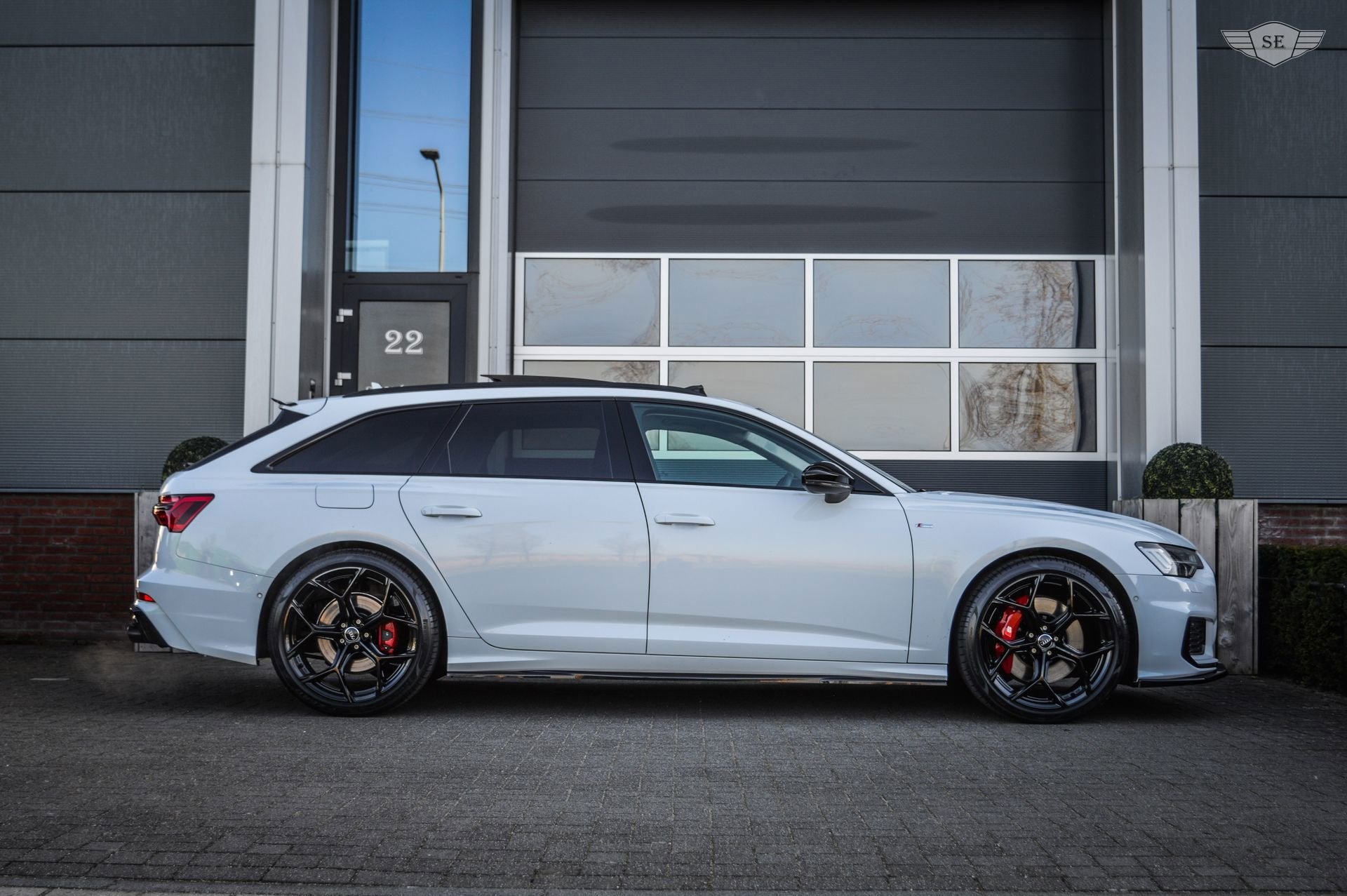 Audi A6 Avant 55 TFSIe|QUATTRO|PRO LINE S|COMPETITION|360|PA, Automaat, Dealer onderhouden, Gebruikt, Zwart