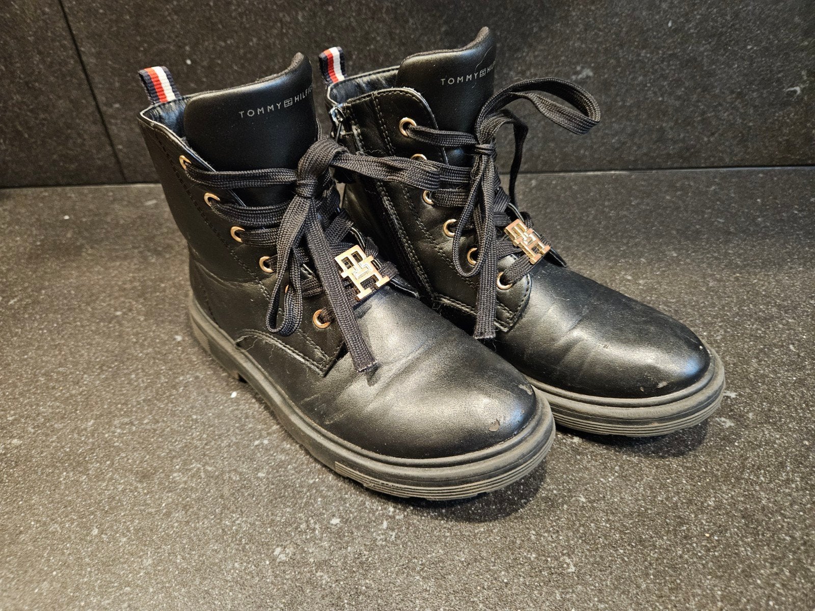 Tommy Hilfiger boots zwart maat 33., Ophalen, Gebruikt, Meisje, Laarzen