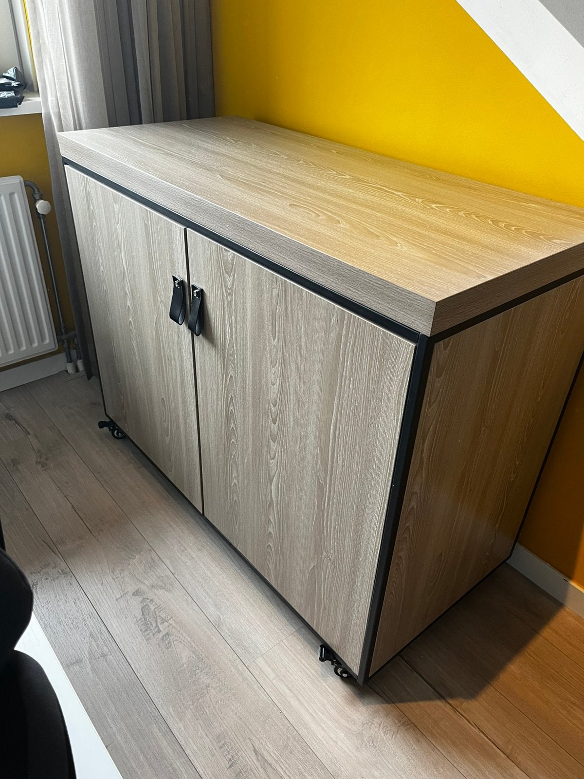 Ledikant en commode, Ophalen, Zo goed als nieuw
