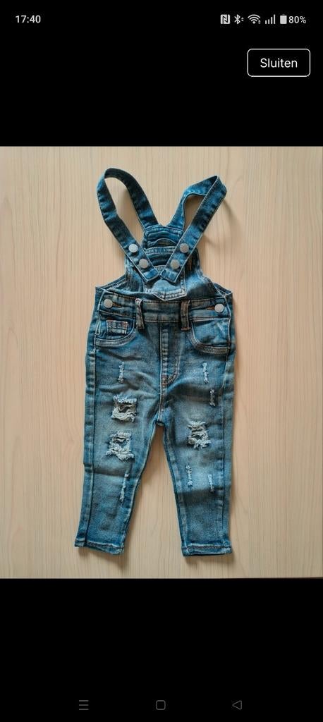 Stoere spijker tuinbroek met gaten maat 74, Ophalen of Verzenden, Zo goed als nieuw, Onbekend, Jongetje of Meisje