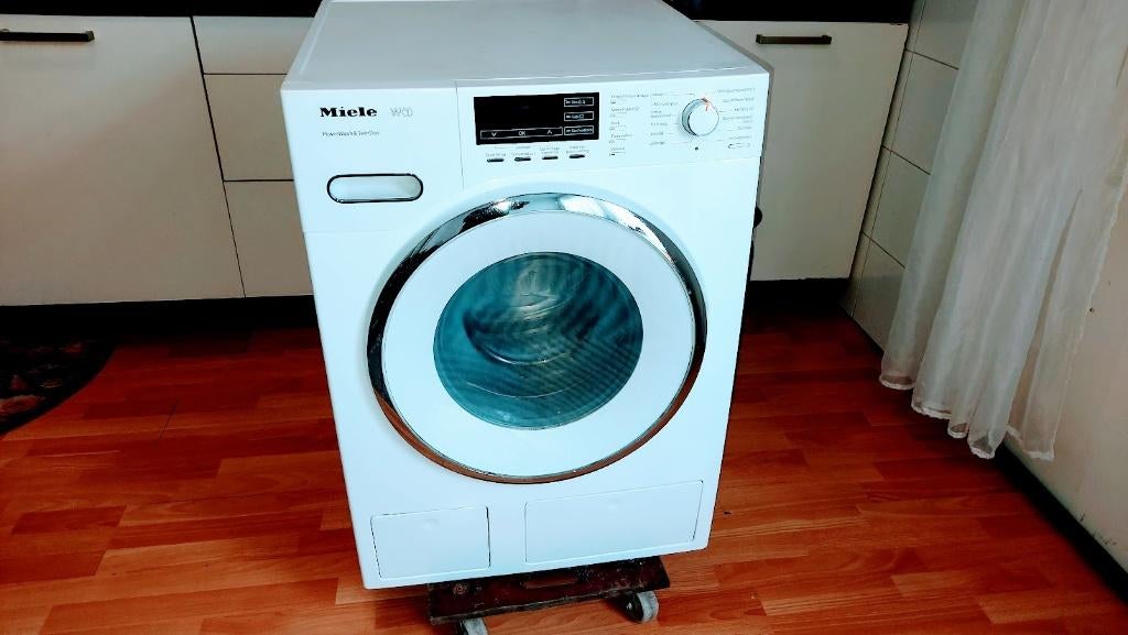 Te Koop een goede Miele wasmachine, Witgoed en Apparatuur, Wasmachines, Ophalen, Gebruikt, Voorlader, 85 tot 90 cm