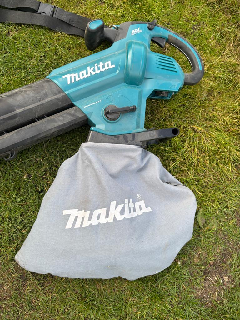 Makita DUB187 Accu Bladblazer/Bladzuiger met Opvangzak, Gebruikt, Ophalen of Verzenden, Met opvangzak, Accu