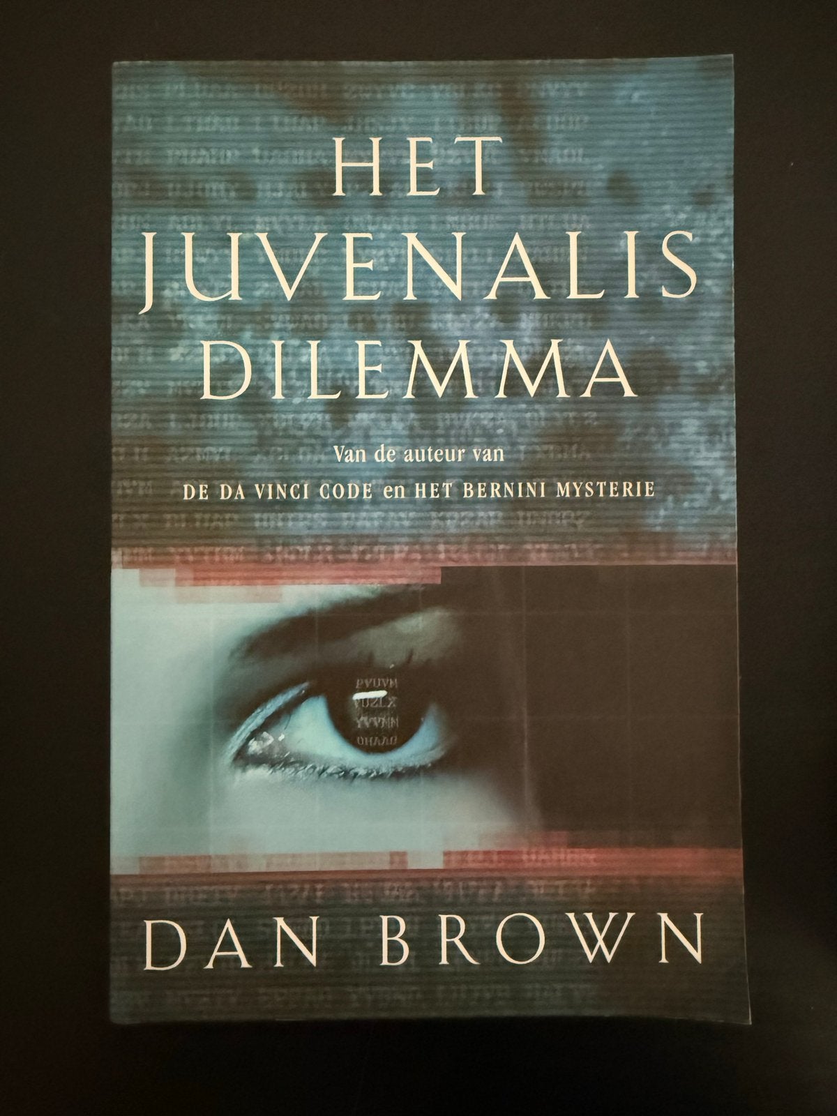 Het Juvenalis Dilemma - Dan Brown (paperback), Ophalen of Verzenden, Gelezen, Nederland