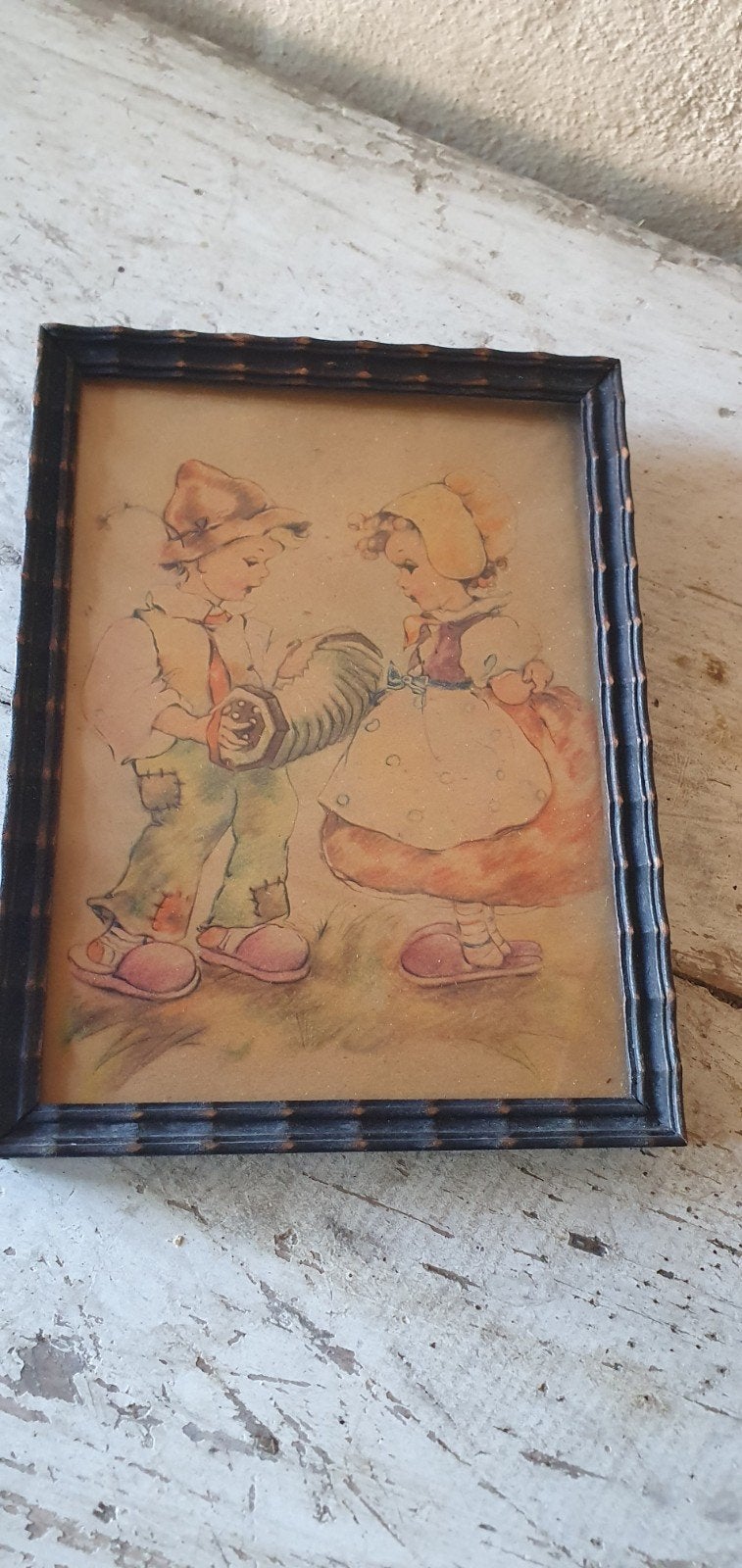 Franse vintage  lijstje aquarel schilderwerk spelende kinder, Paneel, Achter glas, Portret of Personen, Ophalen of Verzenden