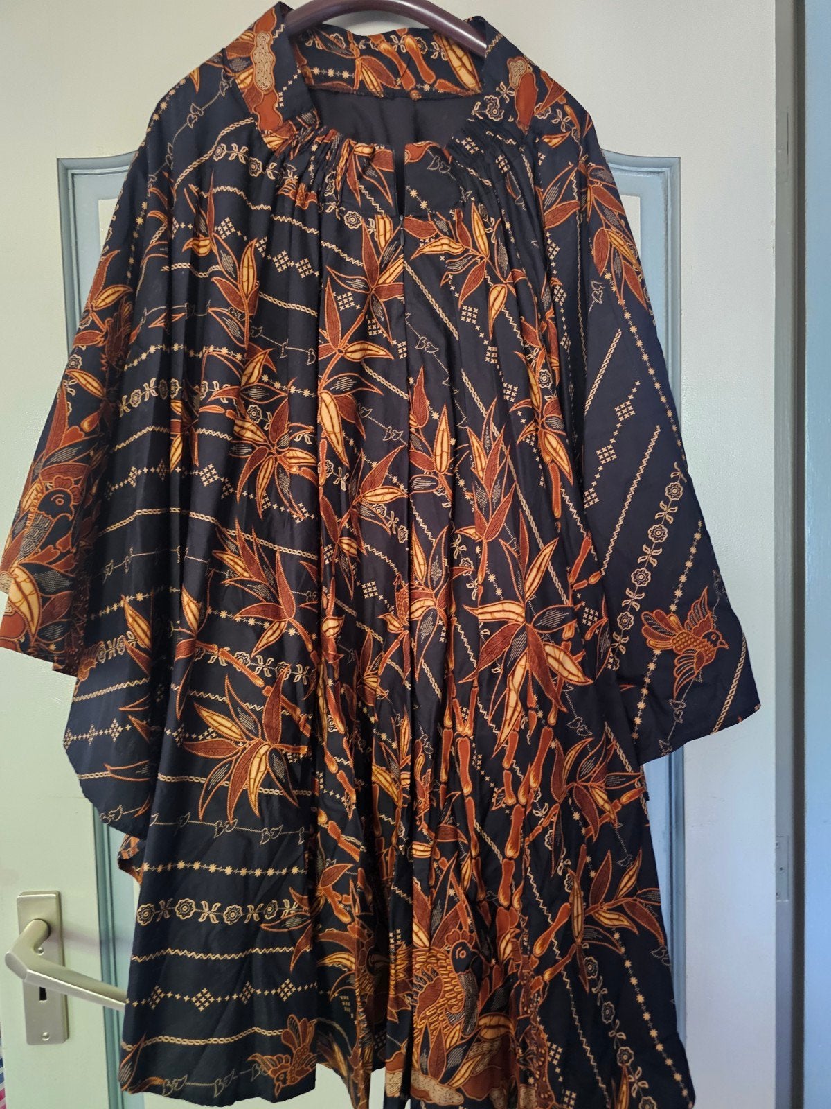 Nuansa Batik Jurk - Zwart met Oranje/Bruin Patroon, Ophalen of Verzenden