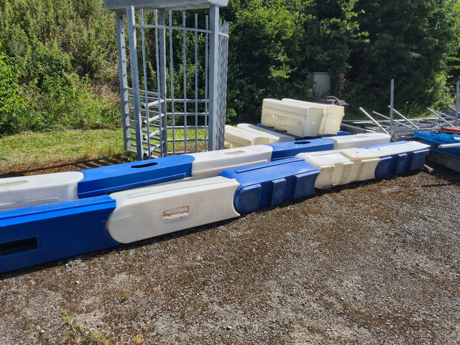 blauw en witte bakken voor kart of skelter baan, Sport en Fitness, Karting, Ophalen, Gebruikt, Overige typen