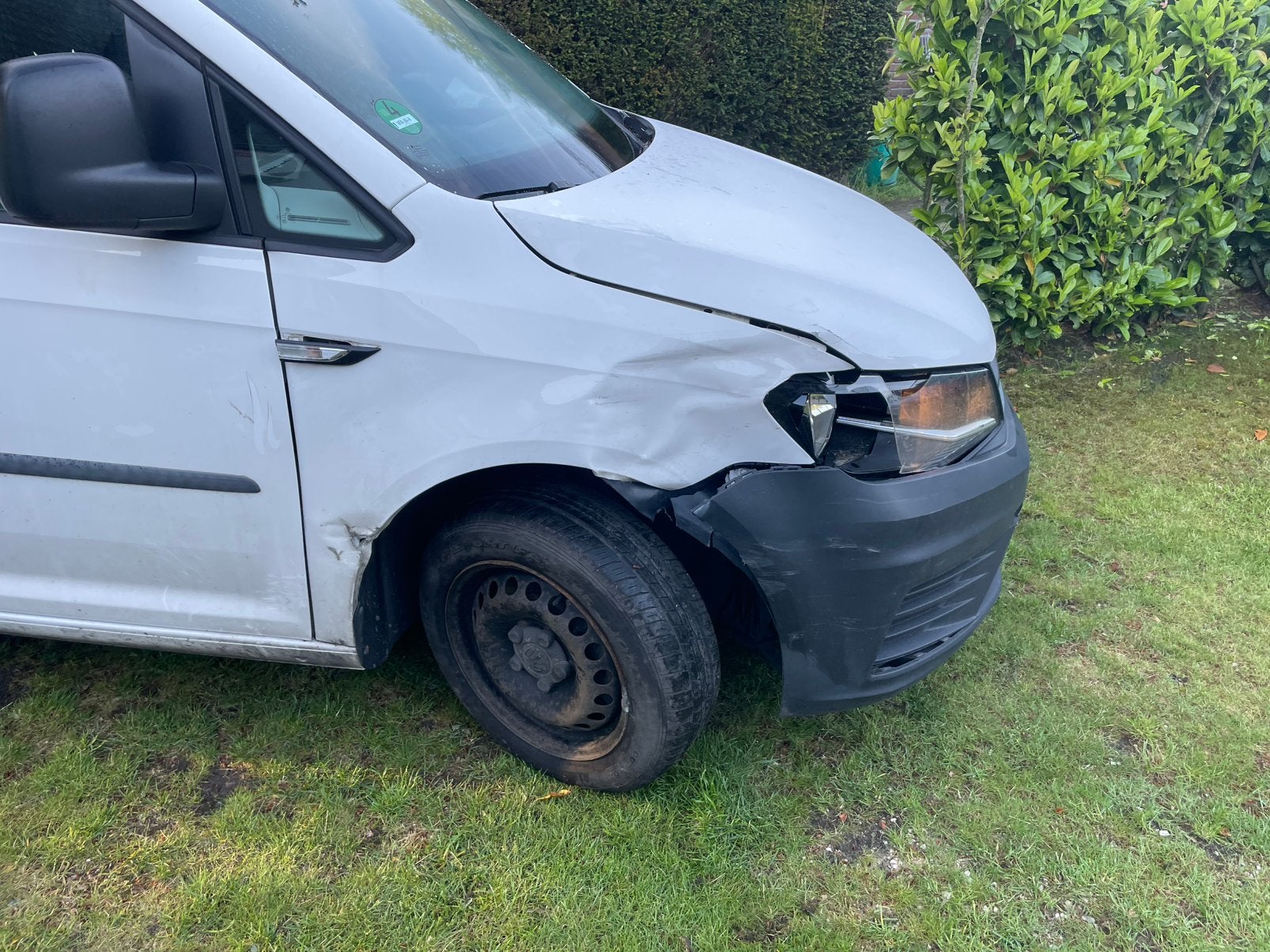 Vw caddy 2.0 tdi bj 2020 145000 km rijdbare schade, Auto diversen, Schadeauto's, Ophalen, Wit, Diesel, Overige carrosserieën