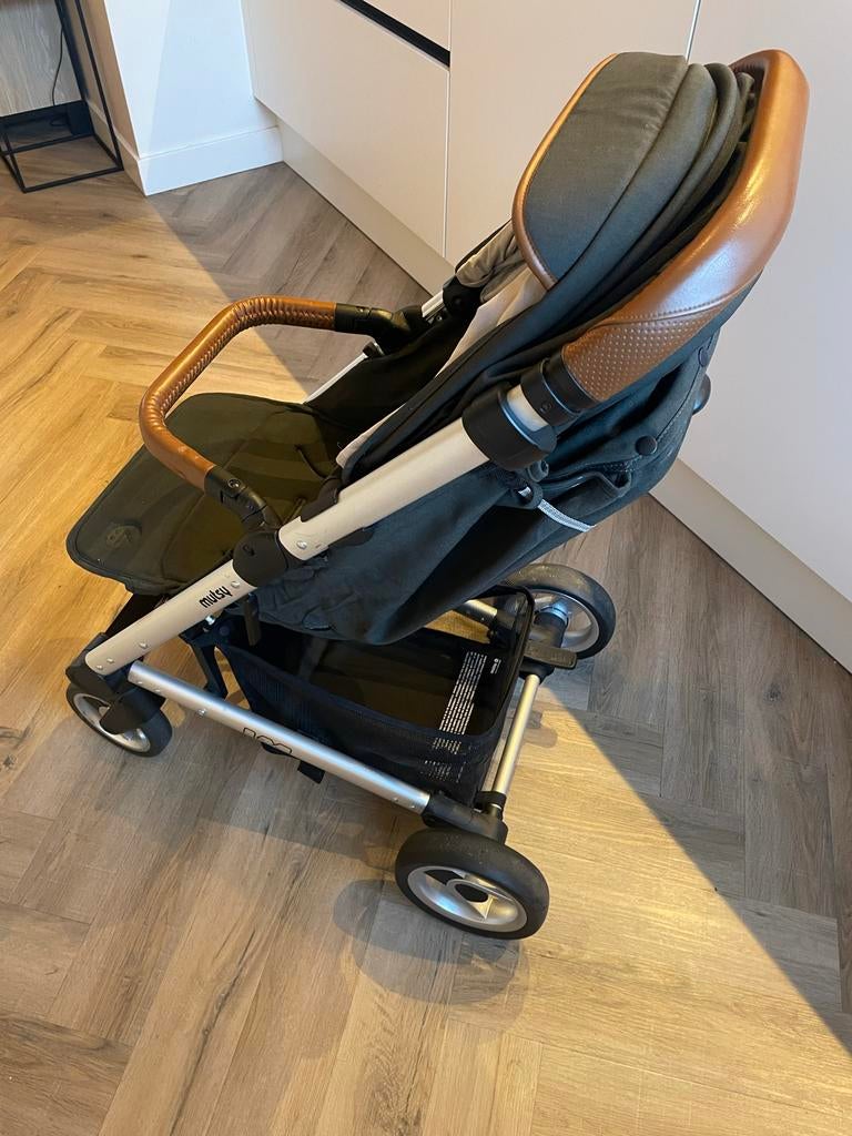 Mutsy Nexo Buggy - Groen met Lederen Details, Gebruikt, -, -, Verstelbare duwstang