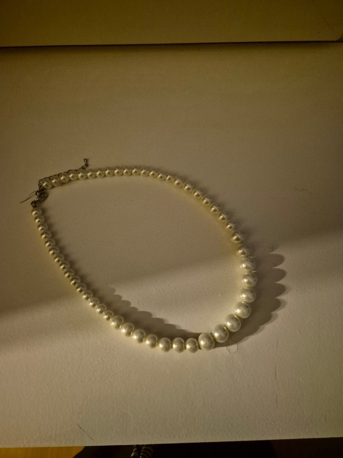Elegante ketting - Klassiek en Tijdloos, Ophalen of Verzenden, Gebruikt, Wit, Overige materialen