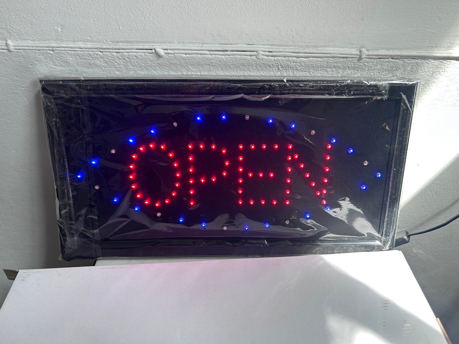 Led Open Bord Neon Look Verlichting Nieuw, Ophalen of Verzenden, Zo goed als nieuw, Lichtbak of (neon) lamp
