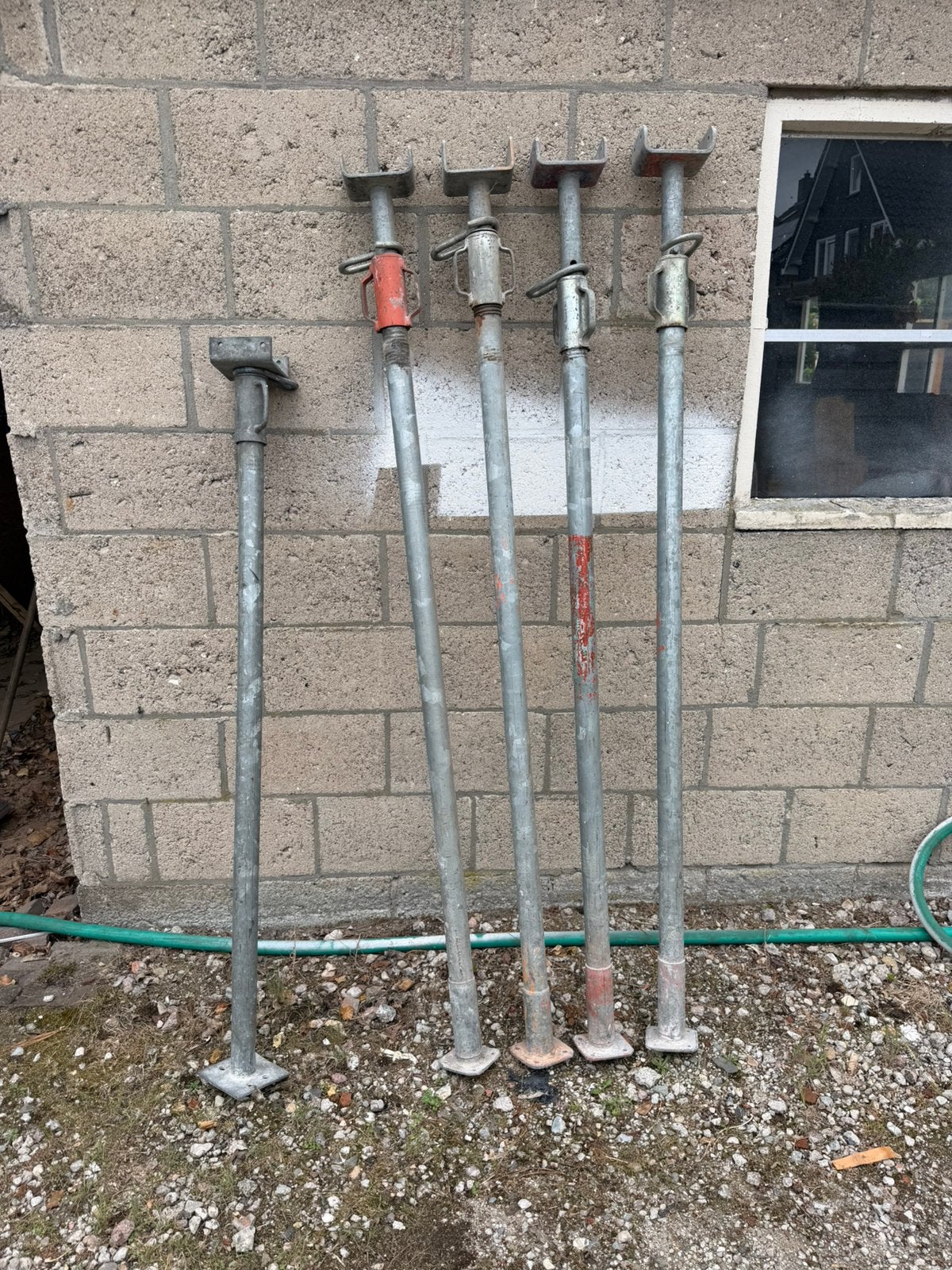 Bouw stempels 5 stuks., Doe-het-zelf en Verbouw, Ophalen, Overige typen, 2 tot 5 meter
