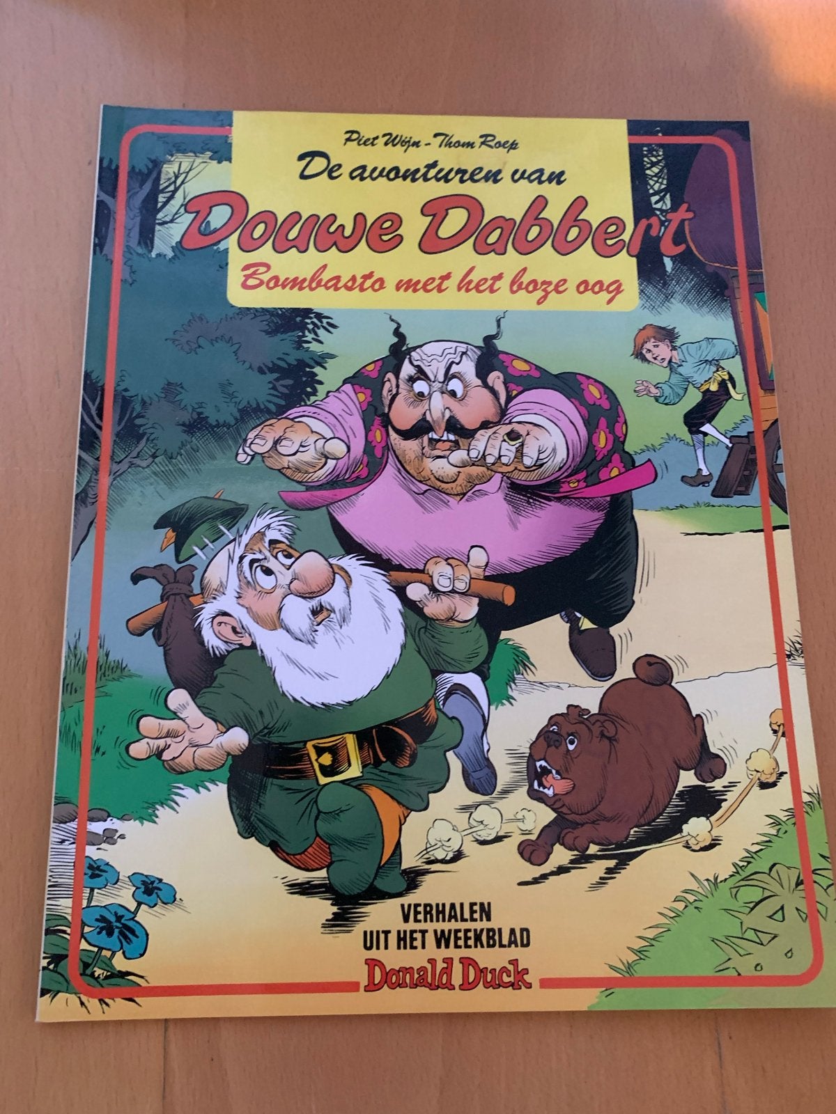 Douwe Dabbert - Bombasto met het boze oog, Eén stripboek, Ophalen of Verzenden, Gelezen