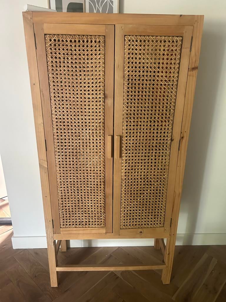 Rotan kast, Ophalen, Zo goed als nieuw