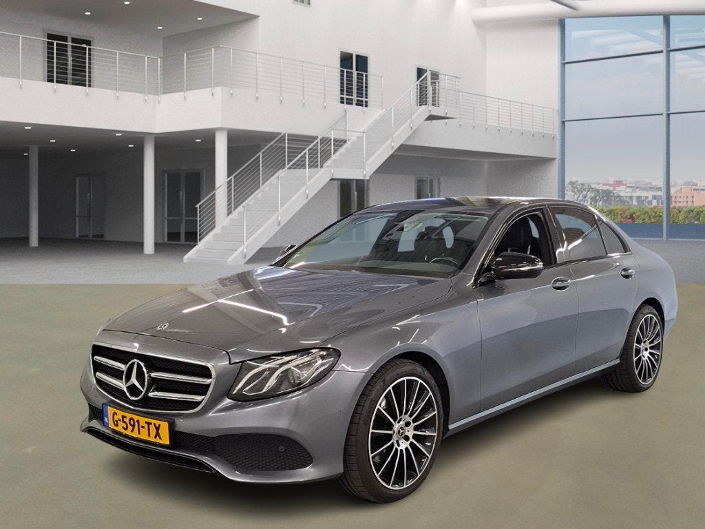 Mercedes-Benz E-Klasse 200 4MATIC Premium Plus (bj 2019), Auto's, Gebruikt, Euro 6, 4 cilinders, Leder en Stof