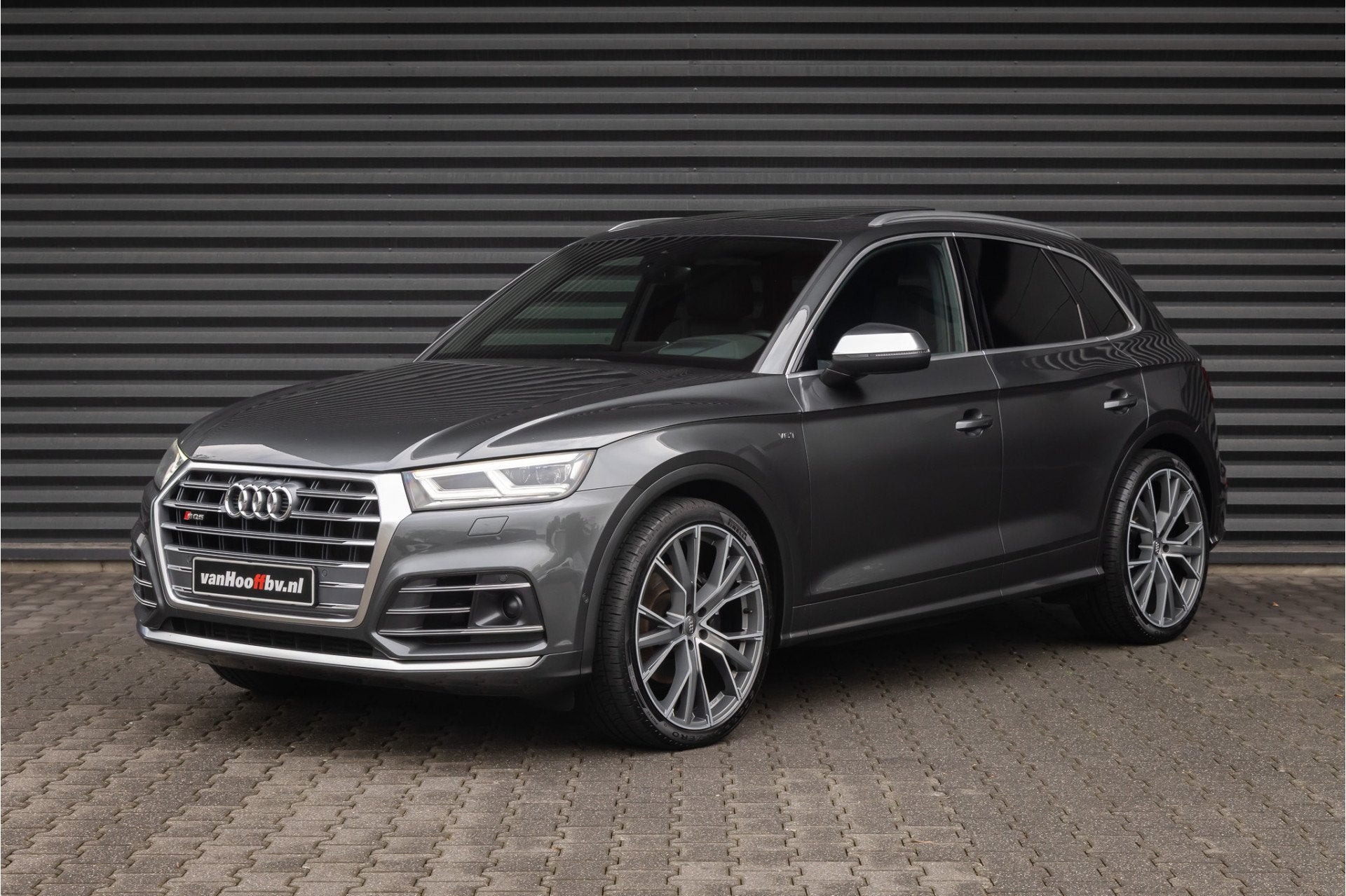 Audi SQ5 3.0 TFSI quattro Luchtvering - B&O - Head-up - Stan, Dealer onderhouden, Gebruikt, 2995 cc, Leder