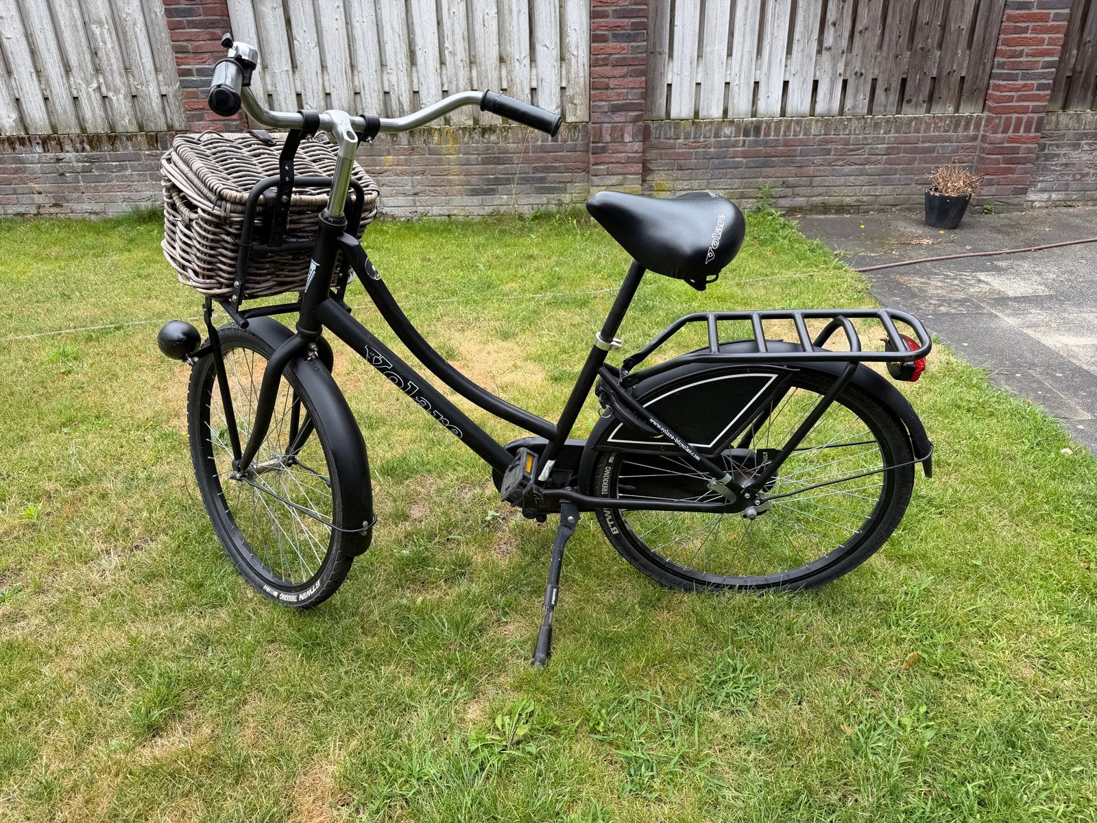 Volare fiets met mandje en bagagedrager, Ophalen, Gebruikt, Terugtraprem, 20 inch of meer