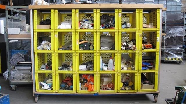 transportkar met diverse inhoud, Gebruikt, Niet ingevuld, Niet ingevuld, Ophalen
