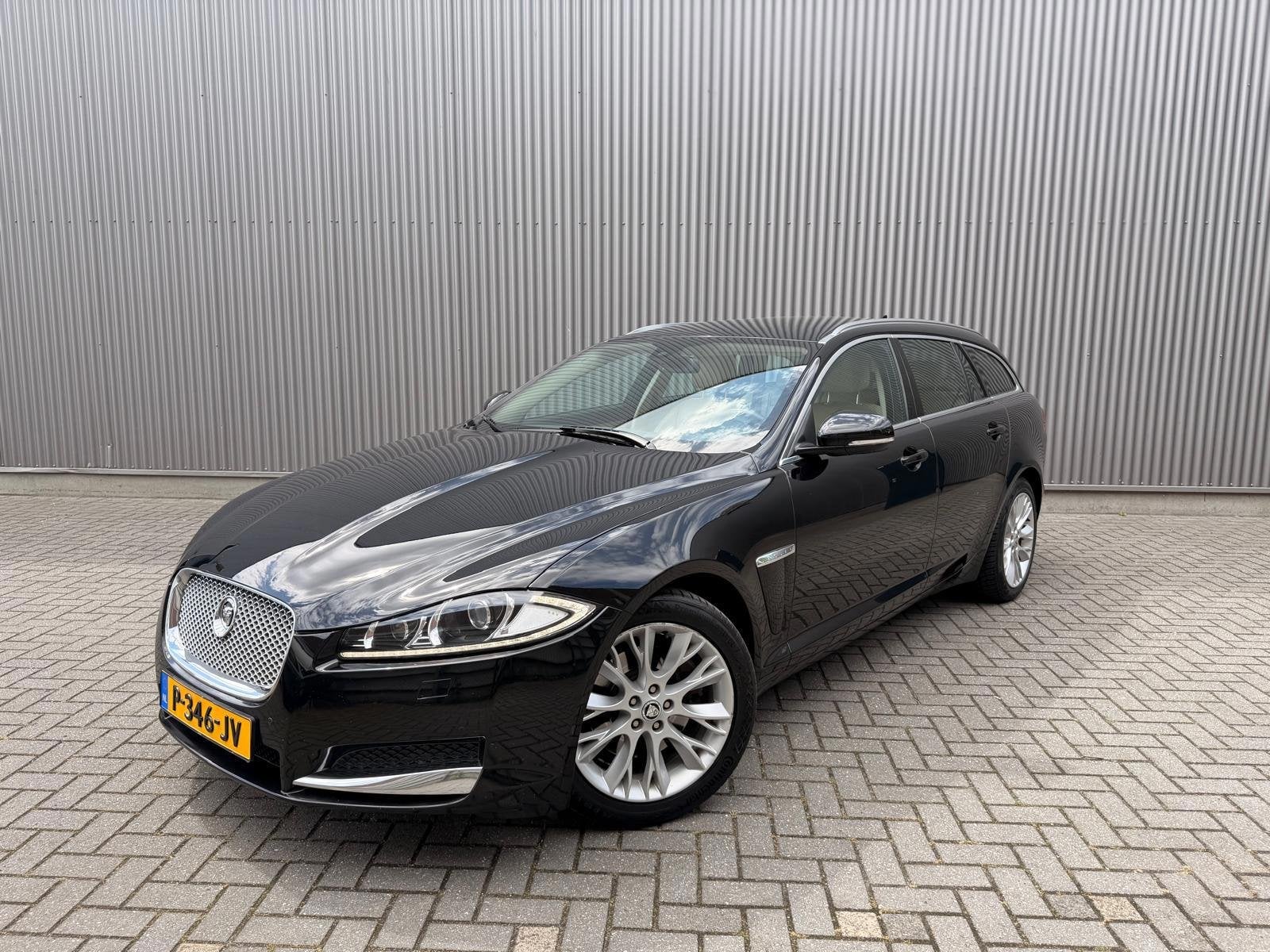 Jaguar XF Sportbrake 2.2D S 200pk|Stoelverwarming|Camera|Cru, Automaat, Euro 5, Achterwielaandrijving, Gebruikt