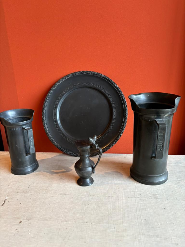 Tinnen bord en kannen met keurmerk, Antiek en Kunst, Antiek | Tin, Ophalen