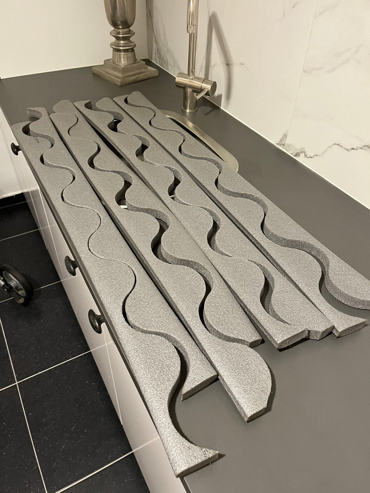 Dakpan of dakplaat isolatie / afdichtingsstrips, Ophalen, Kunststof, Nieuw, Dakpannen