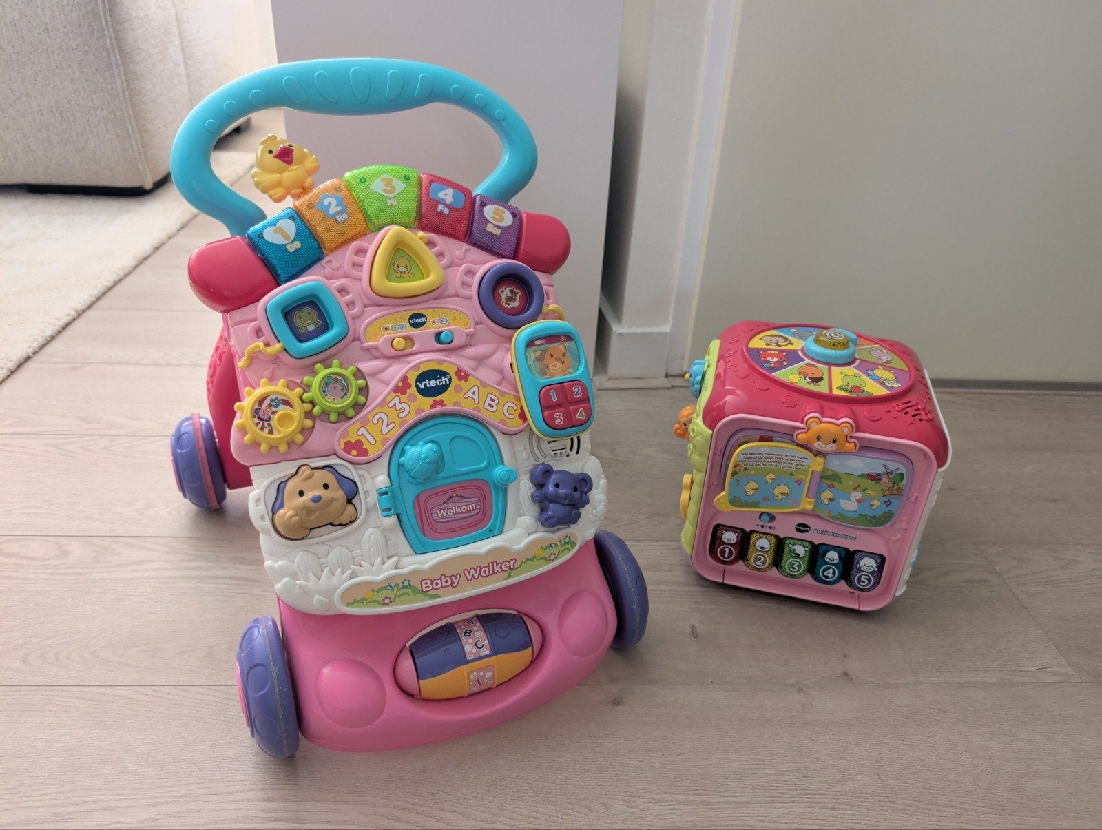 VTech Baby Walker en Activiteiten Kubus, Ophalen