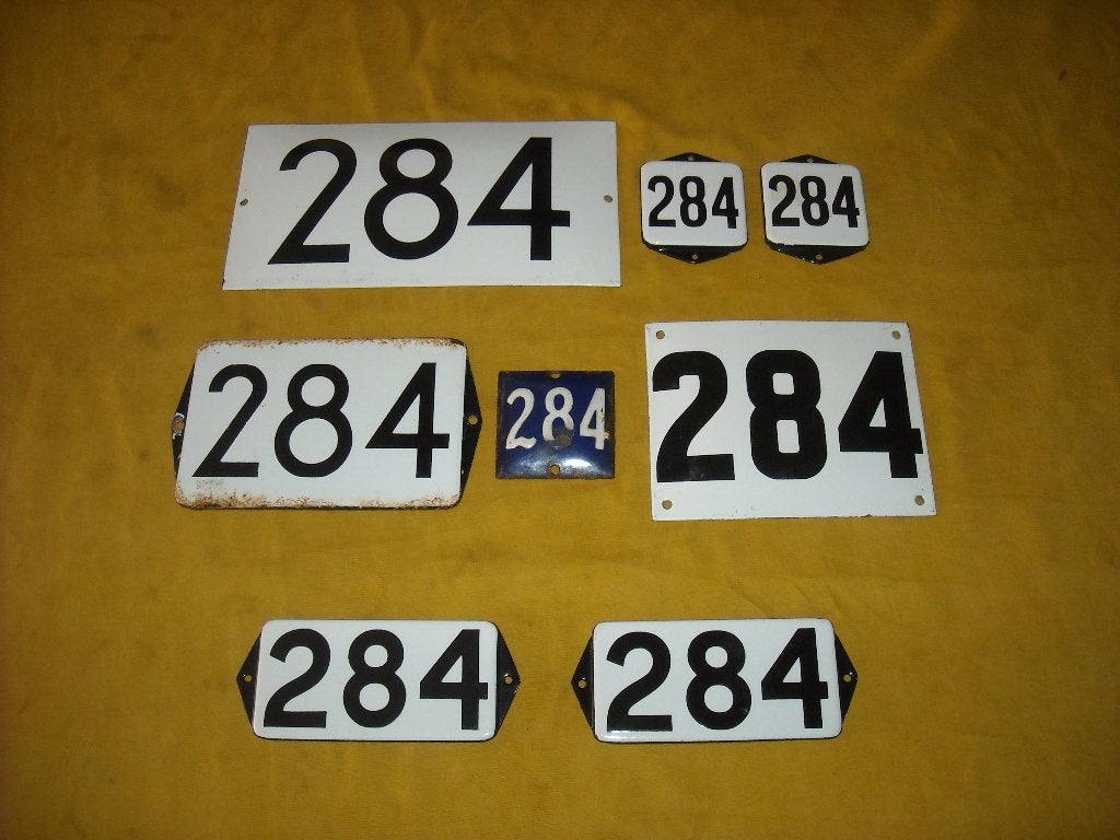 oud emaille huisnummer 284 ook 285 286 287 288 289 290 291 8, Antiek en Kunst, Ophalen of Verzenden