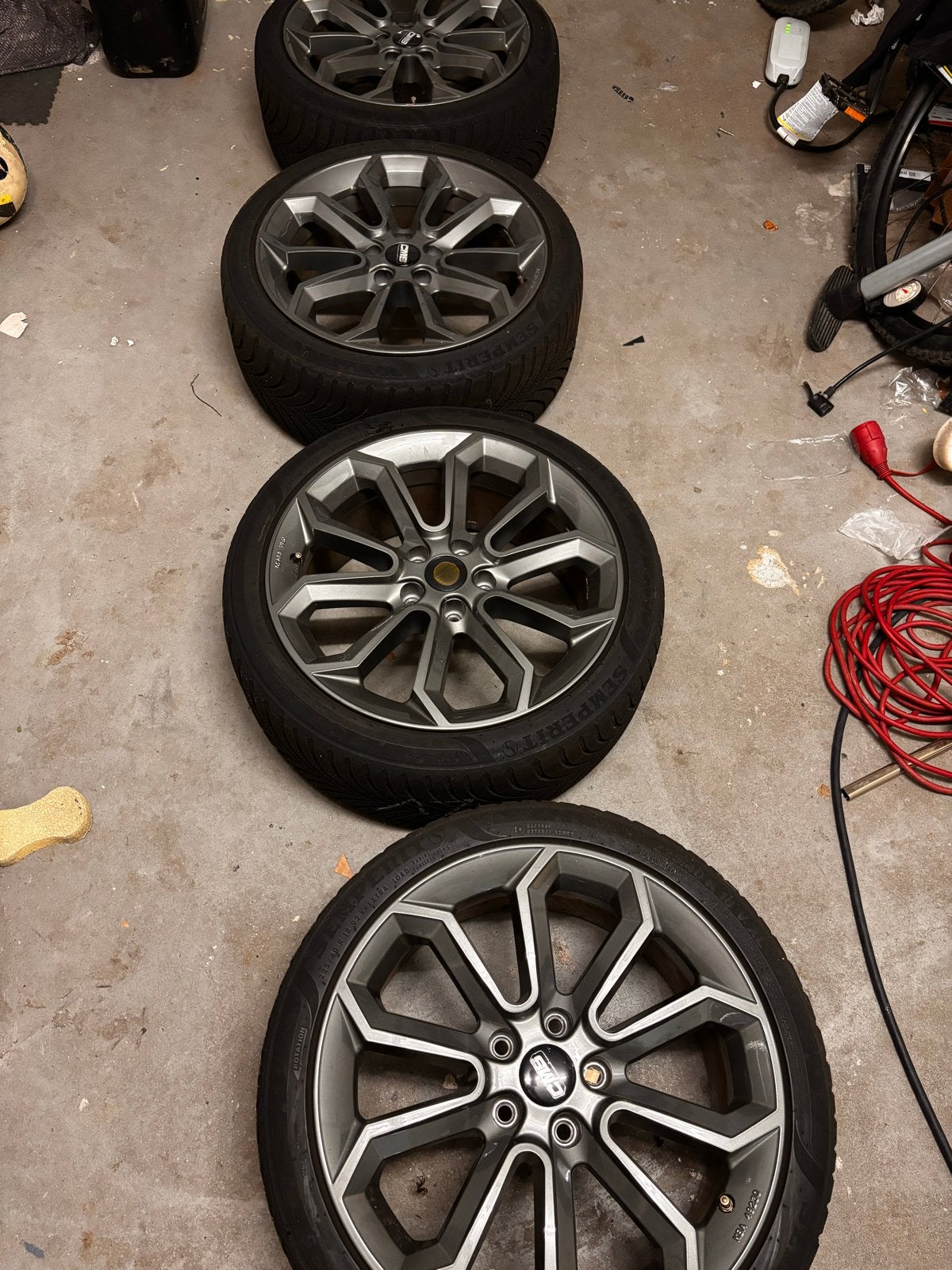 Sportieve 18 INCH VELGEN - 225/40 R18 inclusief banden., Auto-onderdelen, Ophalen, 18 inch, Gebruikt, Banden en Velgen