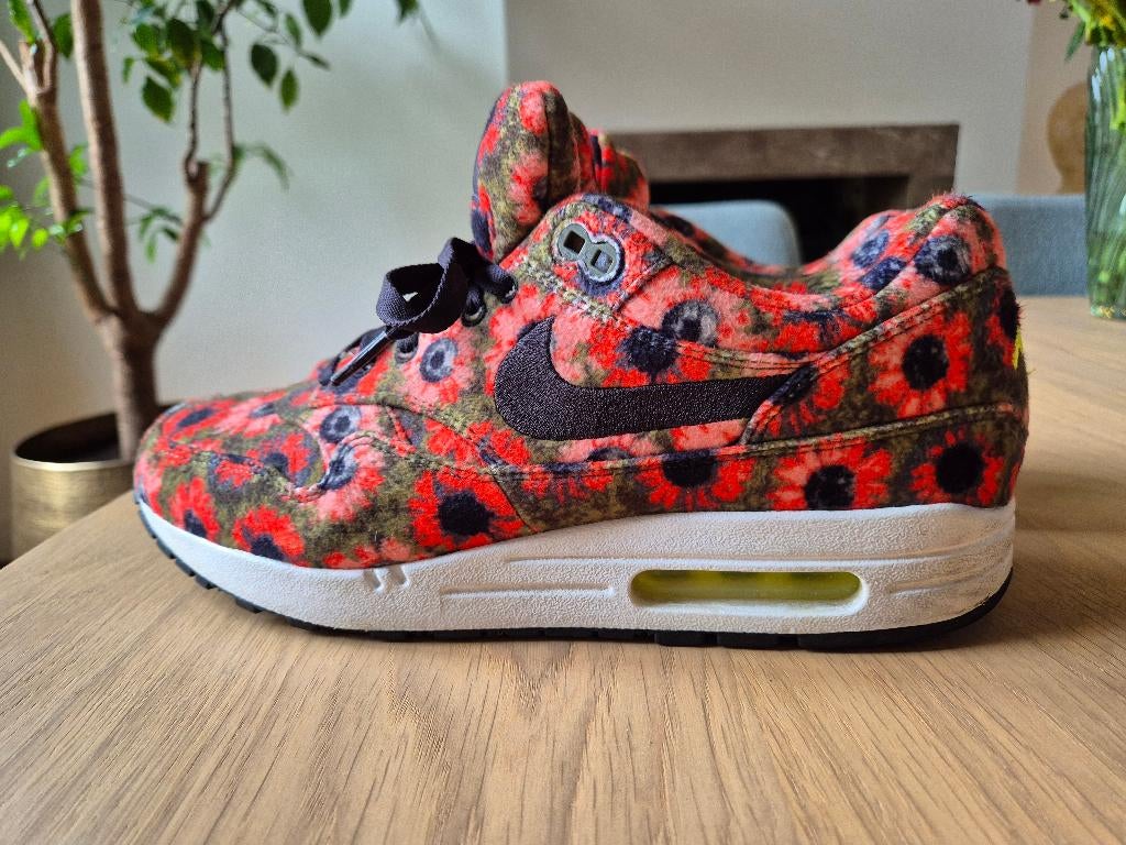 Nike Air Max 1 'Solar Daisy' Maat 43, Overige kleuren, Nike, Ophalen of Verzenden, Sneakers of Gympen