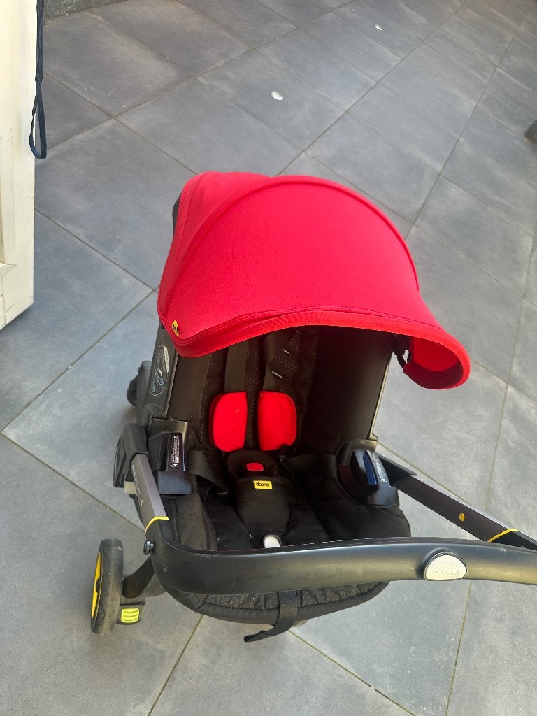Doona kinderwagen, Gebruikt, Met autostoeltje, Ophalen, Kinderwagen