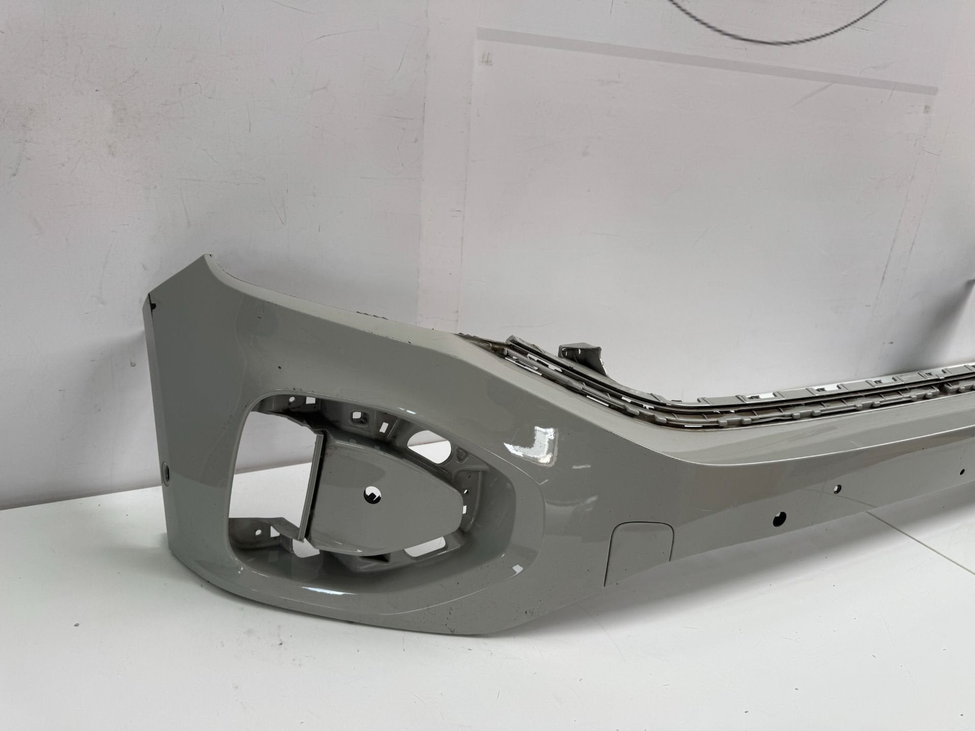 VW 2GA T-ROC T ROC FACELIFT VOORBUMPER BUMPER 2GA807221Q 22-, Auto-onderdelen, Gebruikt, Volkswagen AG, Bumper, Berliner Ring 2
38440  Wolfsburg, DE