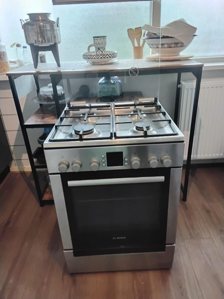 Bosch oven met gasfornuis - Vrijstaand, Witgoed en Apparatuur, Ovens, Gebruikt, Vrijstaand, Oven met grill, Bosch, 60 cm of meer