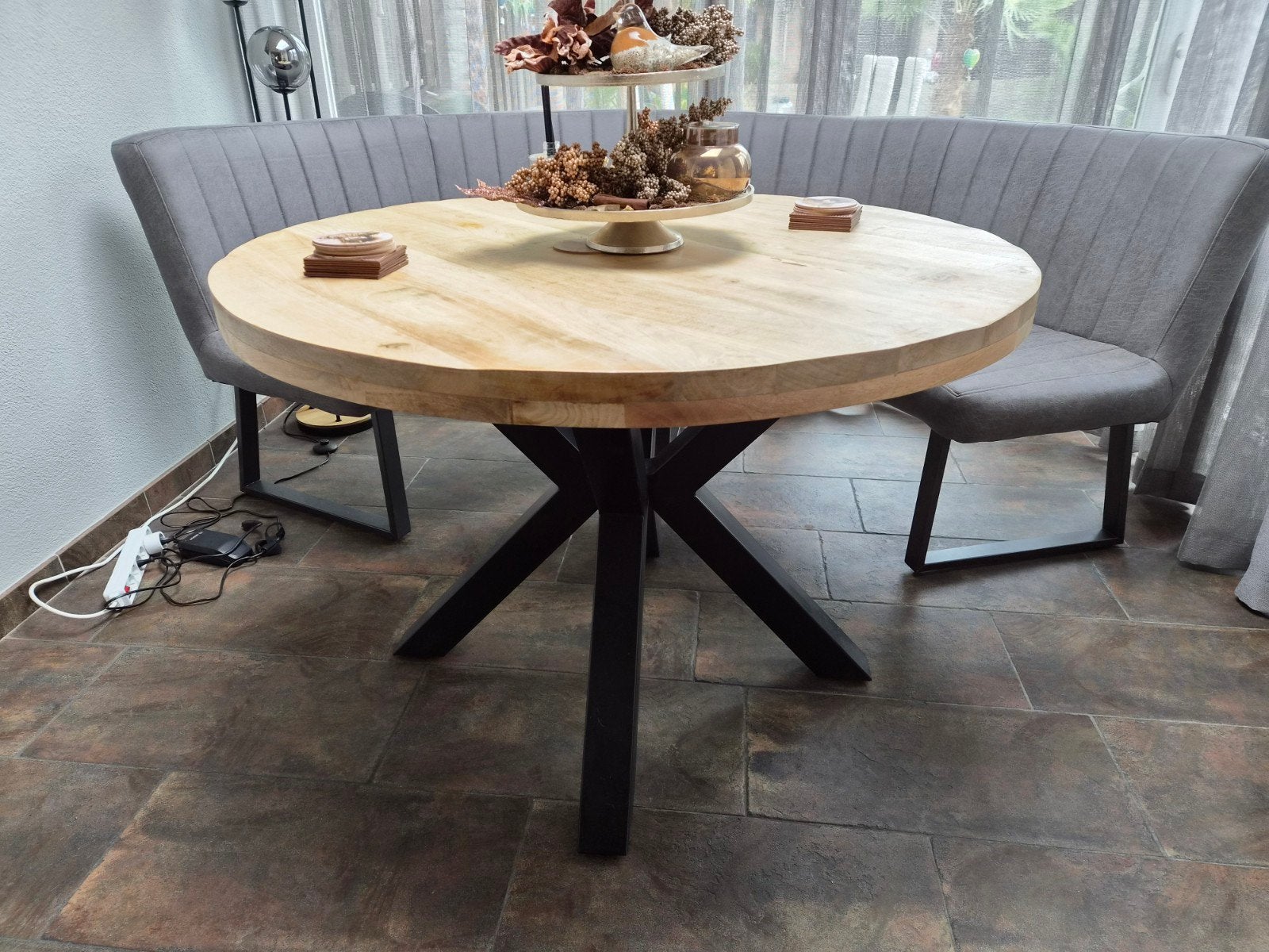 Ronde mangohouten eettafel, blank eiken gelakt, 115 cm, Ophalen, Rond, Zo goed als nieuw, 100 tot 150 cm