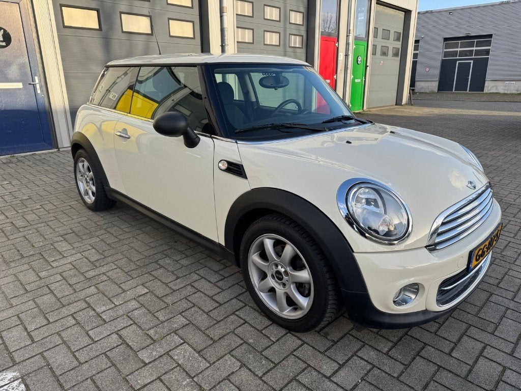 Foto 3 van MINI ONE 1.6BENZINE|2011|124DKM|AIRCO|CRUISE CONTROL|KOOPJE!