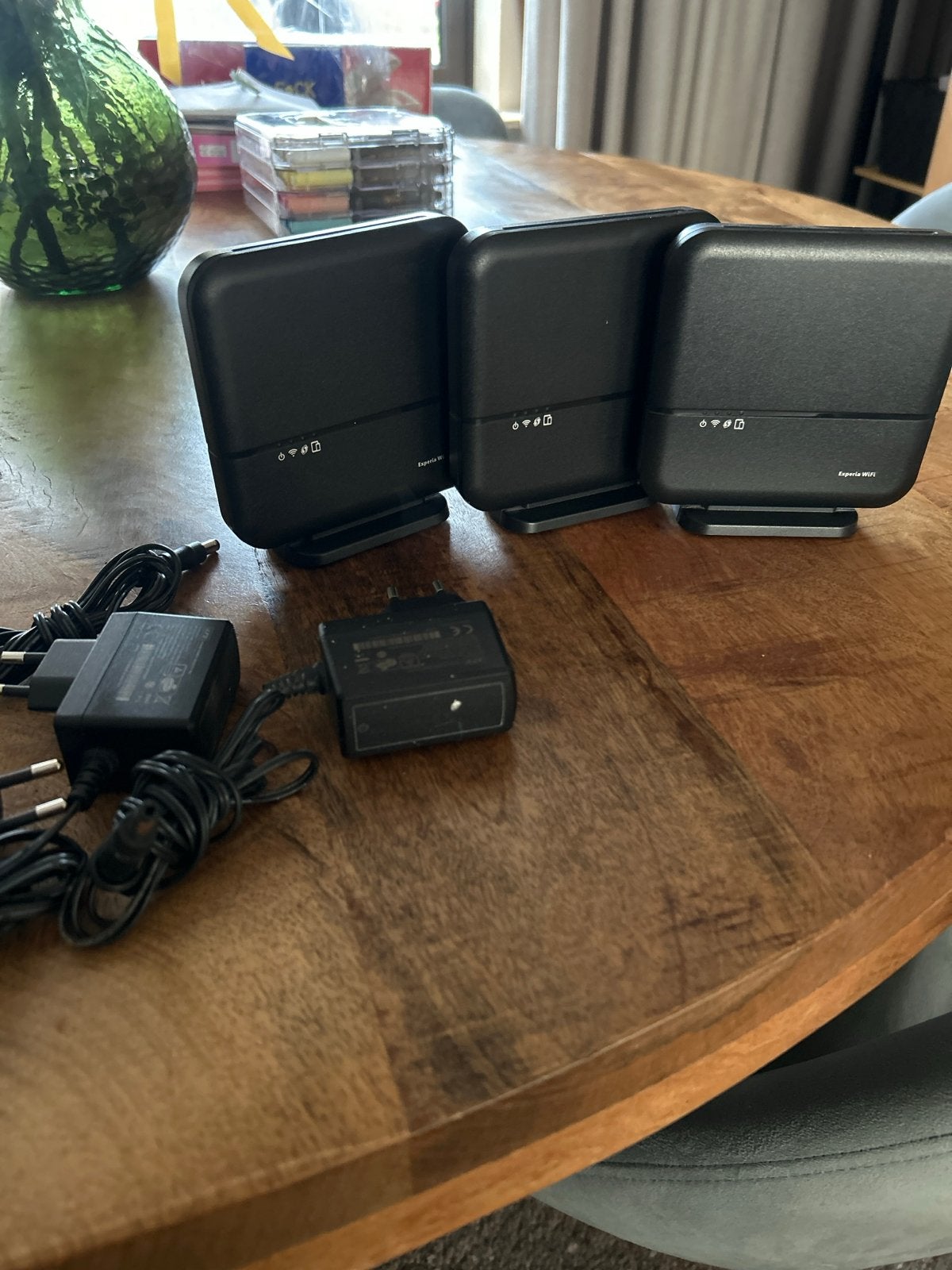 KPN Experia WiFi Boosters (3 stuks) met adapters, Computers en Software, Ophalen of Verzenden, Gebruikt, Router