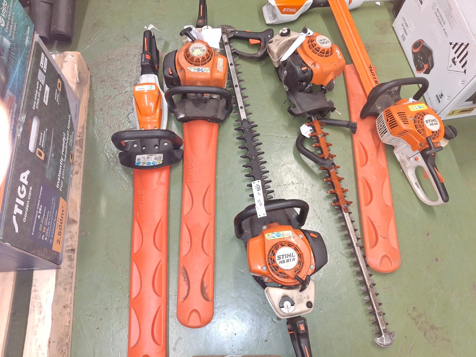 Stihl heggenschaar div, Tuin en Terras, Heggenscharen, Ophalen, Gebruikt, Benzine