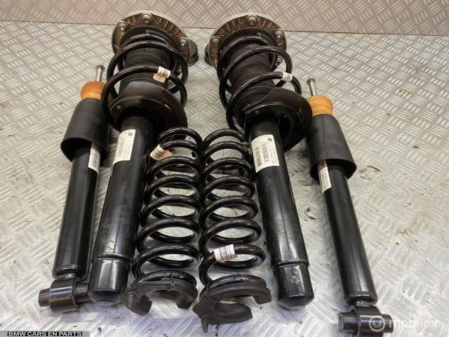 schokbreker set met veren bmw f20 f22 240i 235i veerpoten, Gebruikt, Partnerportal@bmw.de, Bmw, Ophalen of Verzenden