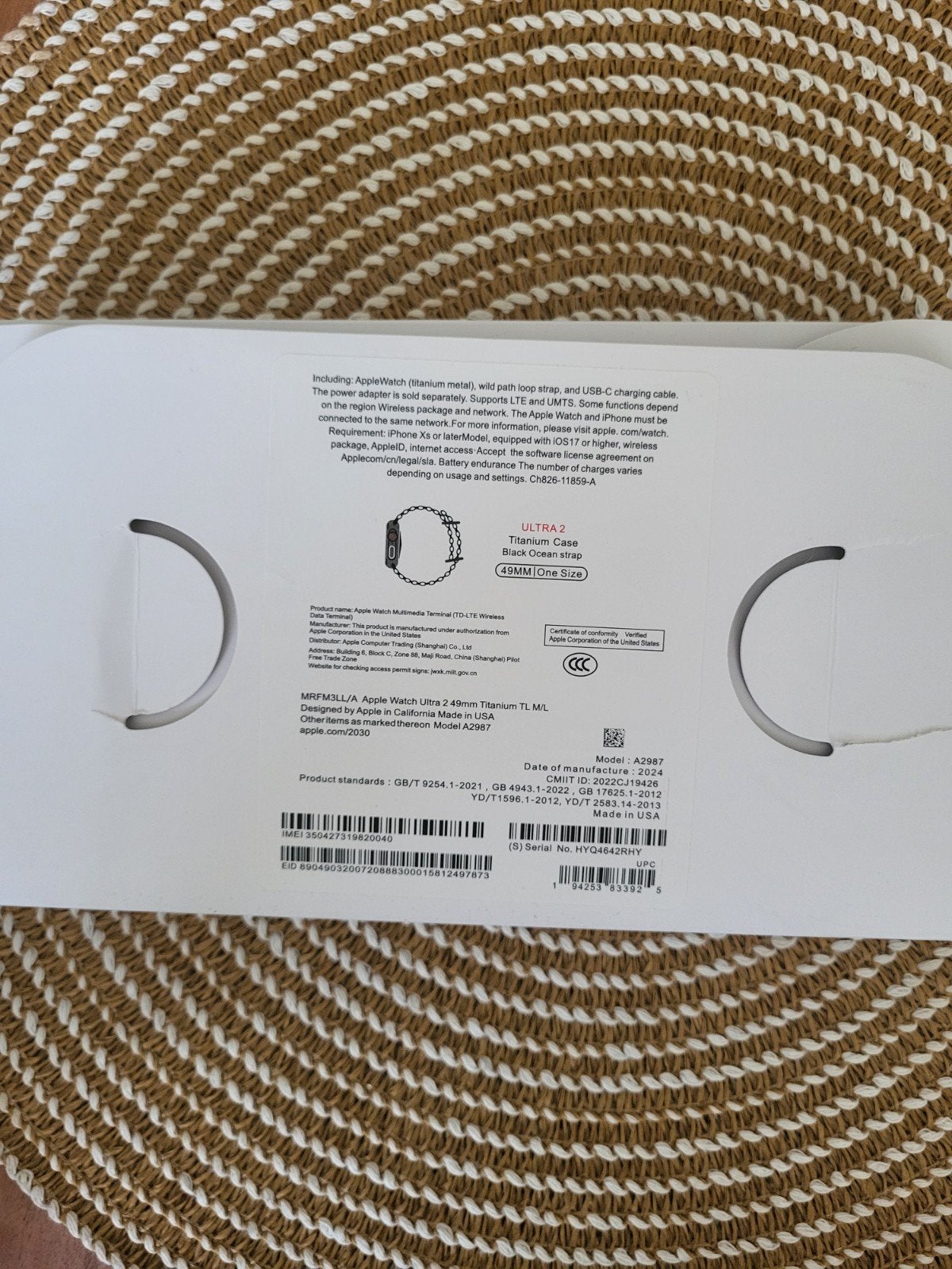 Apple Watch Ultra 2 49mm Titanium Case met Oranje Alpin Loop, Verzenden, IOS, Zo goed als nieuw, Waterdicht