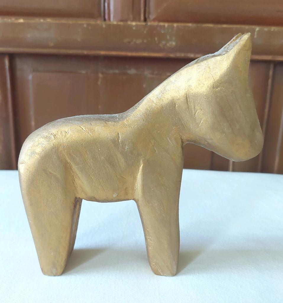 Dala paard houtsnijwerk Zweden Dalarna symbool hout goud, Antiek en Kunst, Houtsnijwerk, Minder dan 20 cm, Handgemaakt, Ophalen of Verzenden