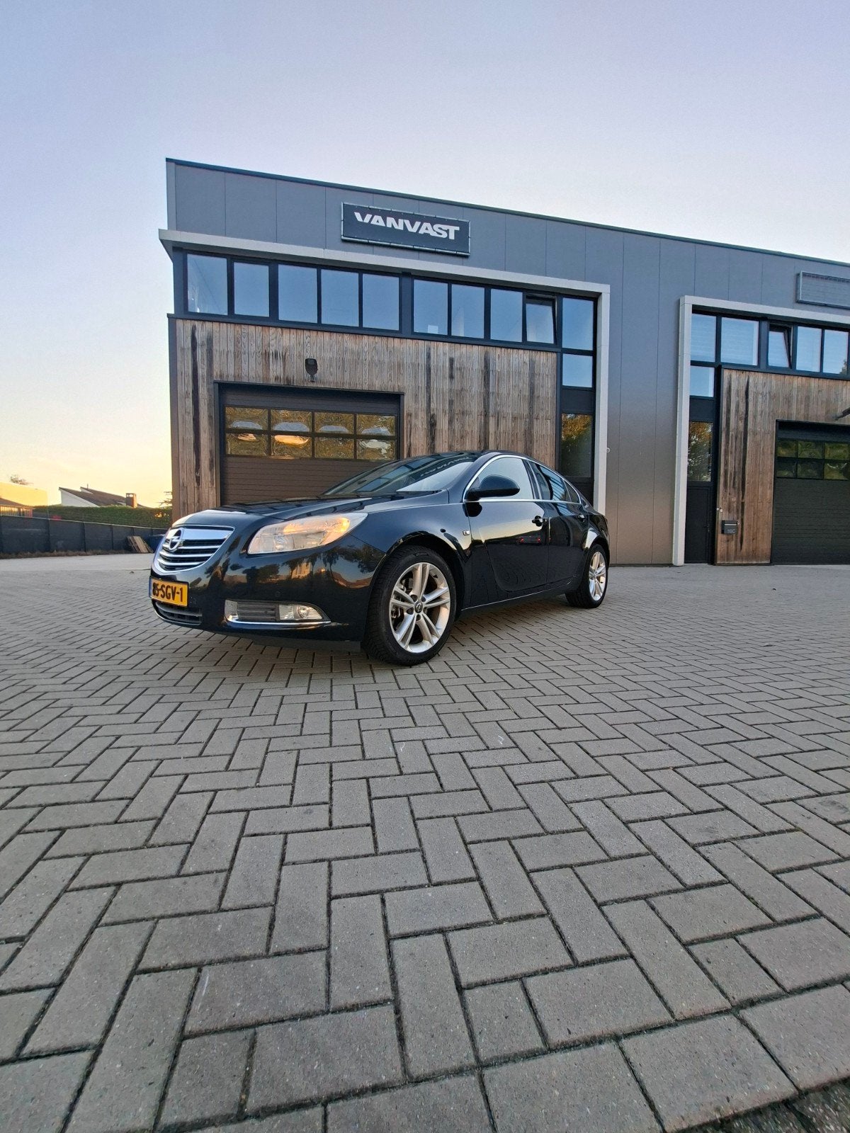 Opel Insignia 1.6 Turbo 180PK **2 EIGENAREN  + KOUDE AIRCO**, Voorwielaandrijving, Euro 5, Stof, Zwart