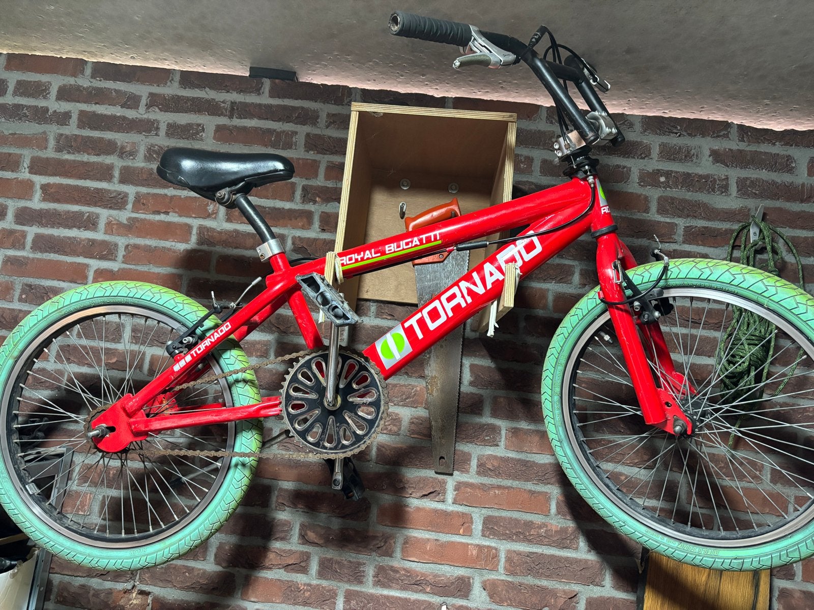 BMX fiets Tornado met 4 stepjes - Goede staat, Ophalen, Gebruikt, Staal, Velgrem