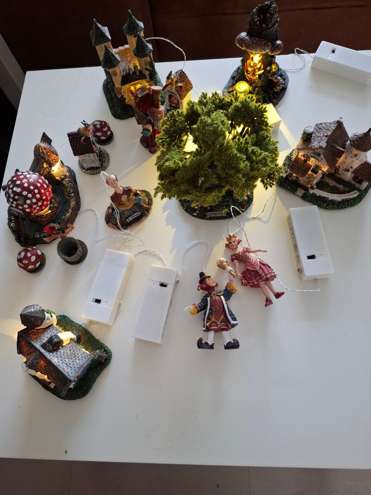Efteling miniatuur huisjes en figuren met verlichting, Ophalen of Verzenden, Gebruikt