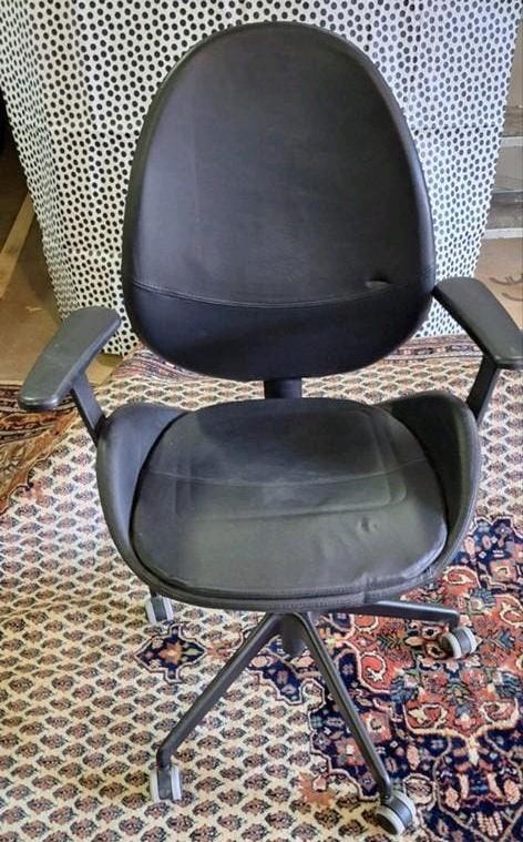 bureaustoel Hattefjäll Ikea, Huis en Inrichting, Bureaustoelen, Zo goed als nieuw, Zwart, Ophalen