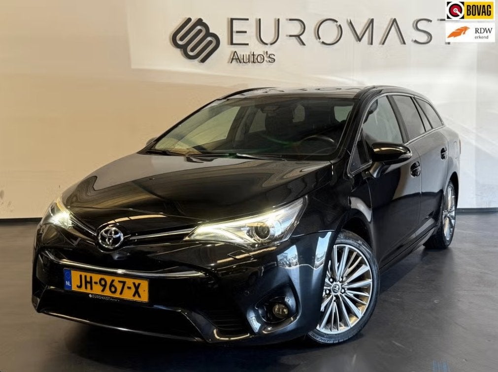 Toyota Avensis 1.8 Vvt-i Wagon - Nieuwe koppeling! Pano, cam, Auto's, Voorwielaandrijving, Avensis, 1370 kg, 4 cilinders