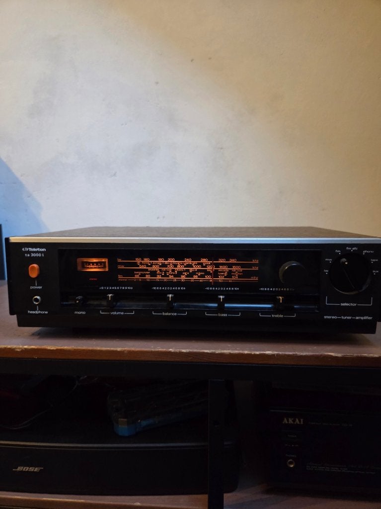 Teleton TA 3000L receiver verkeerd in nieuwstaat. (1976), Zo goed als nieuw, Ophalen, Overige merken, Minder dan 60 watt