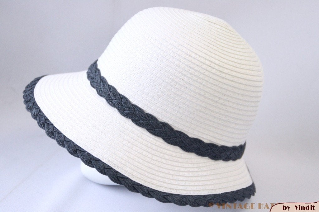 Dames Dophoed Cloche Hawkins wit papier vouwbaar 57 Nieuw, 56 of 57 cm (M, 7 of 7⅛ inch), Hoed, Hawkins, Nieuw