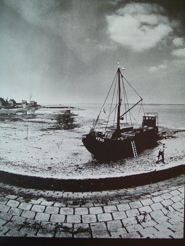 Fotoboek Reimerswaal - Wim Riemens - 1980., Kees Cijsouw, Ophalen of Verzenden, 20e eeuw of later, Gelezen