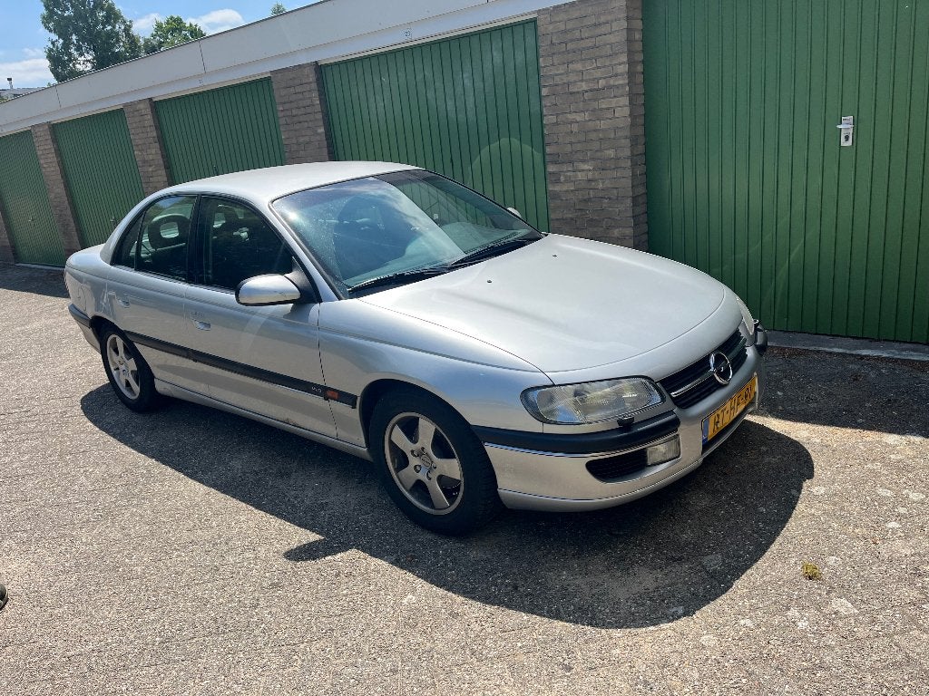Opel Omega