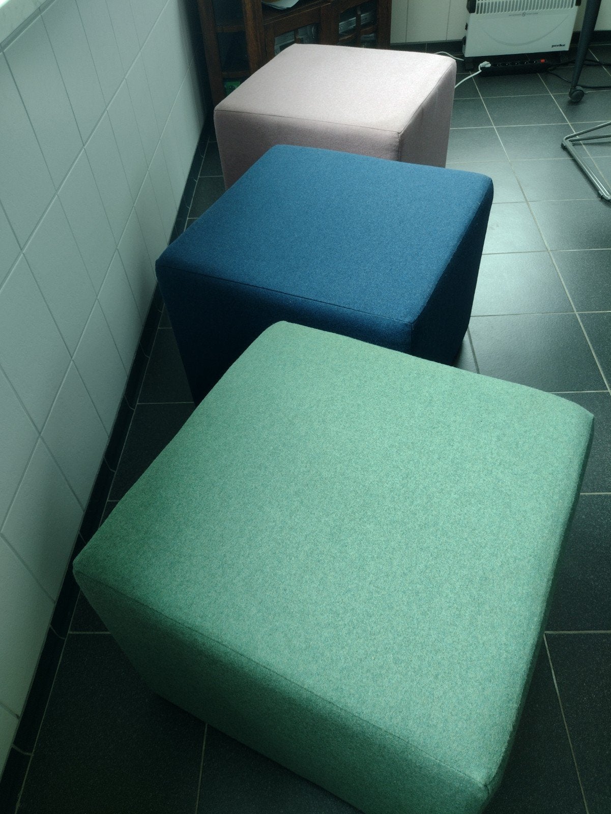 poef/ stof/ in diverse kleuren, Ophalen, Vierkant, Nieuw, Minder dan 50 cm